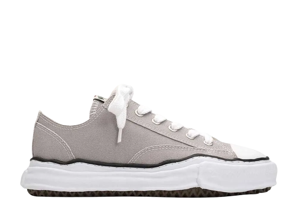 メゾンミハラヤスヒロ ピーターソン OG ソール キャンバス ロートップ スニーカー "グレー" (A01FW702)