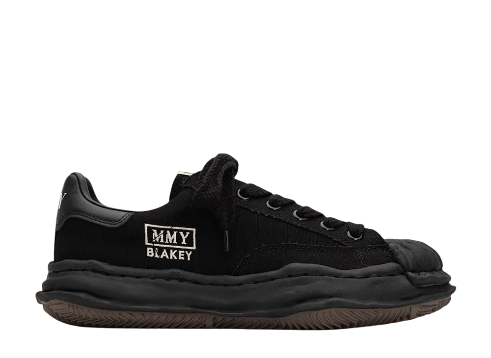 メゾンミハラヤスヒロ ブレイキー OG ソール キャンバス ロートップ スニーカー "ブラック/ブラック" (A08FW735)