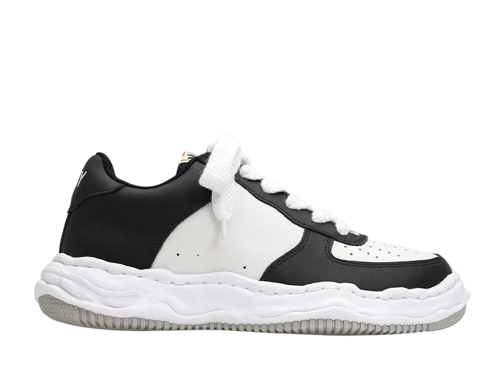 メゾンミハラヤスヒロ ウェイン OG ソール レザー ロートップ スニーカー "ブラック/ホワイト" (A08FW706)