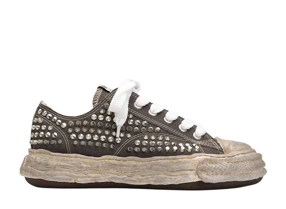 メゾンミハラヤスヒロ ピーターソン23 OG ソール スタッズ キャンバス ロートップ スニーカー "グレー" (A13FW715)