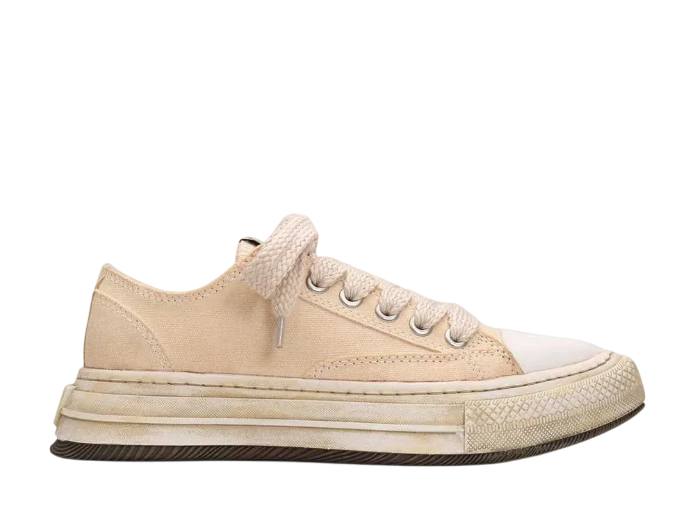 メゾンミハラヤスヒロ ユッカ OG ソール オーバーダイド キャンバス ロートップ スニーカー "ホワイト" (B13FW702)