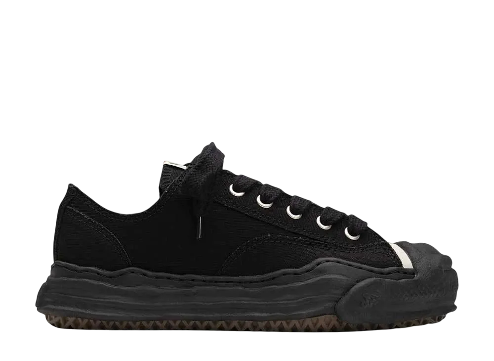 メゾンミハラヤスヒロ ハンク OG ソール キャンバス ロートップ スニーカー "ブラック/ブラック" (A05FW702)