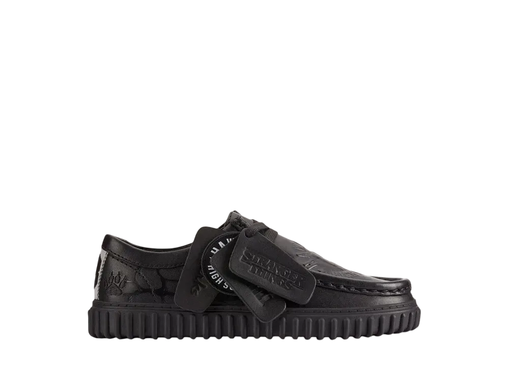 ストレンジャー シングス × クラークス PS トーヒルロー "ブラック" (キッズ)