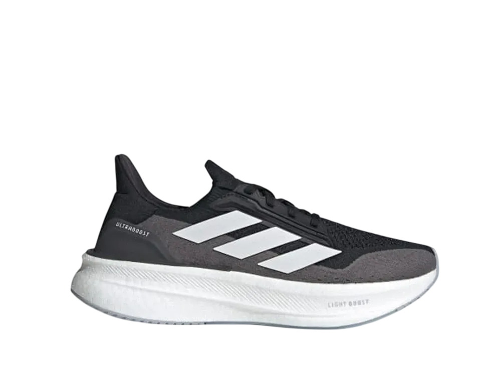 アディダス ウルトラブースト5X "コアブラック/クラウドホワイト/カーボン"