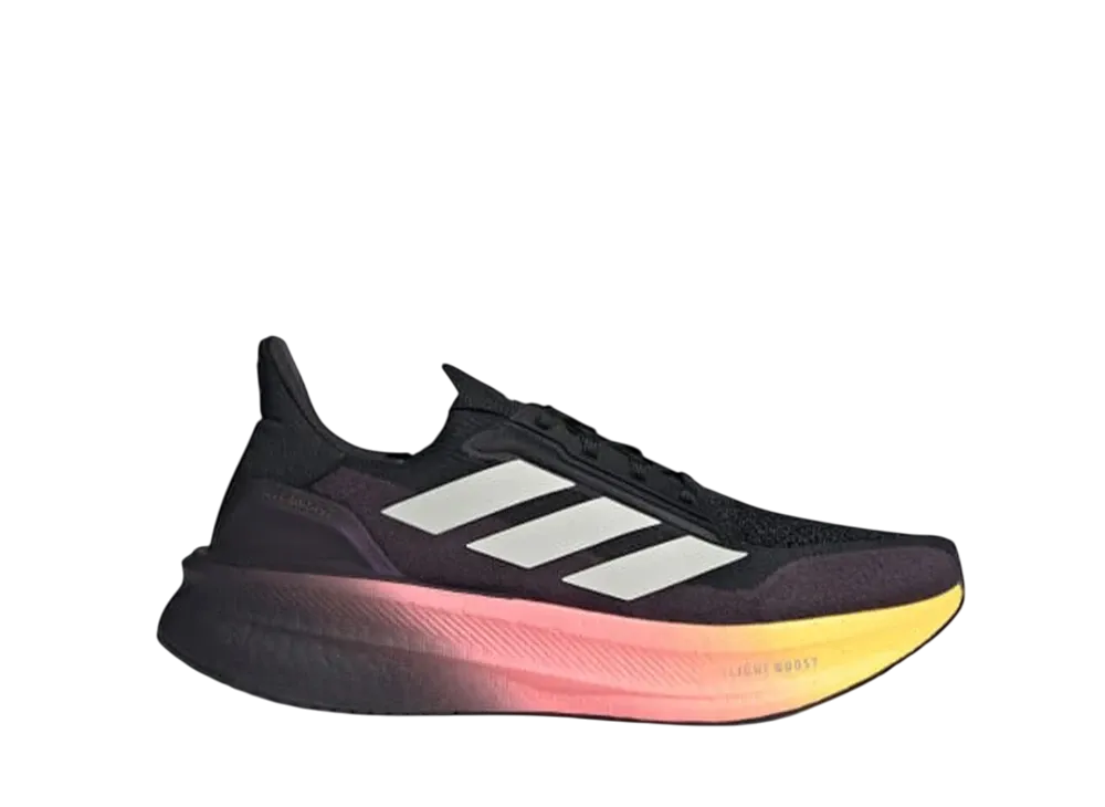 アディダス ウルトラブースト5X "コアブラック/ゼロメタリック/スパーク"