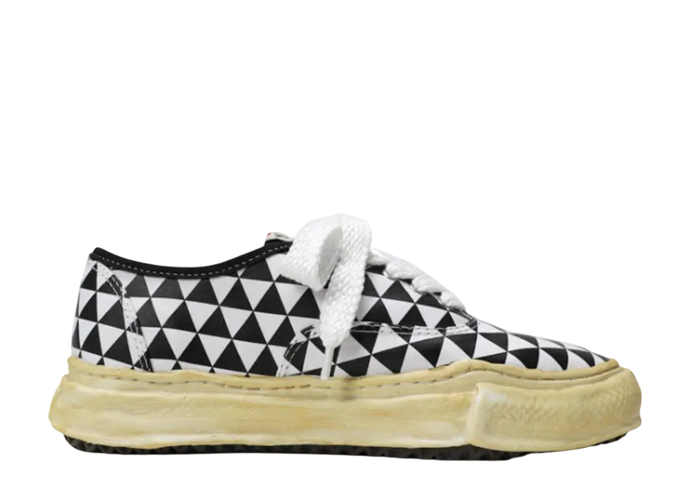 メゾンミハラヤスヒロ ベイカー OD OG ソール プリント キャンバス ロートップ スニーカー "ブラック" (A07FW732)