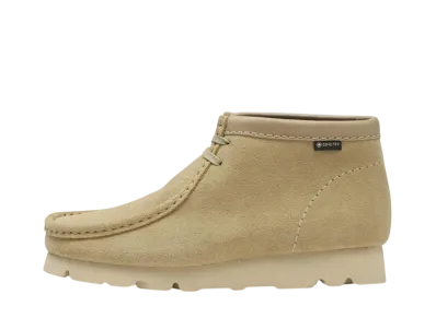 クラークス ウィメンズ ワラビーブーツ ゴアテックス "メープルスウェード"