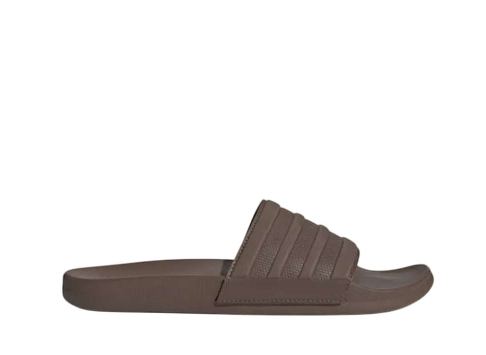 アディダス アディレッタ コンフォート スライド "アースストレータ"