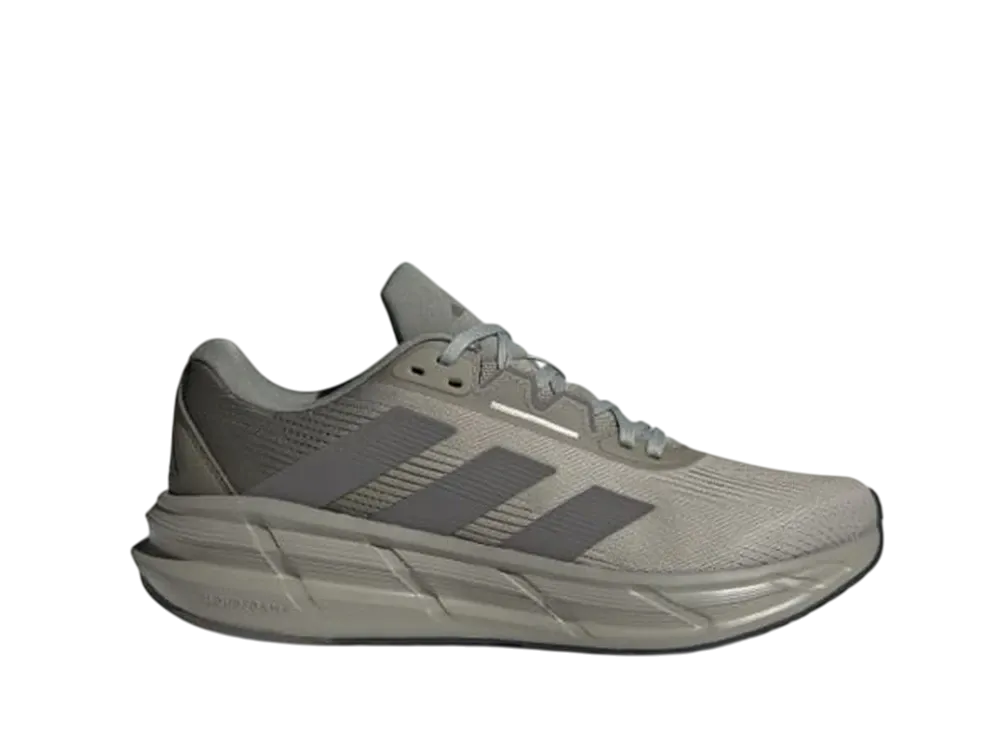 アディダス クエスター3 ランニング "シルバーペブル/チャコール/オリーブストレータ"