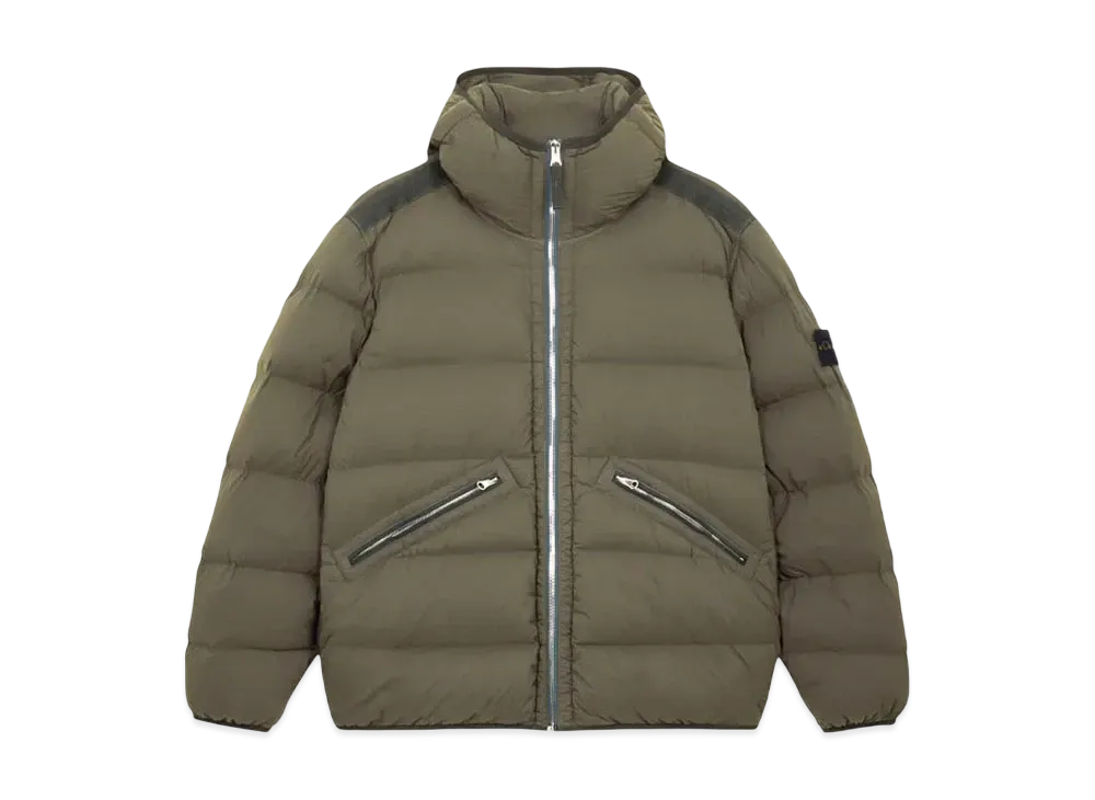 Stone Island 43128 Seamless Tunnel Nylon Down -TC "Musk Green" 811543128