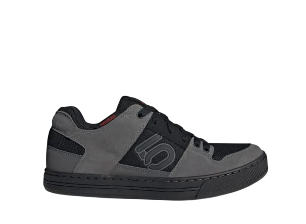 アディダス 510 フリーライダー マウンテンバイク "グレーファイブ/コアブラック/グレーフォー"