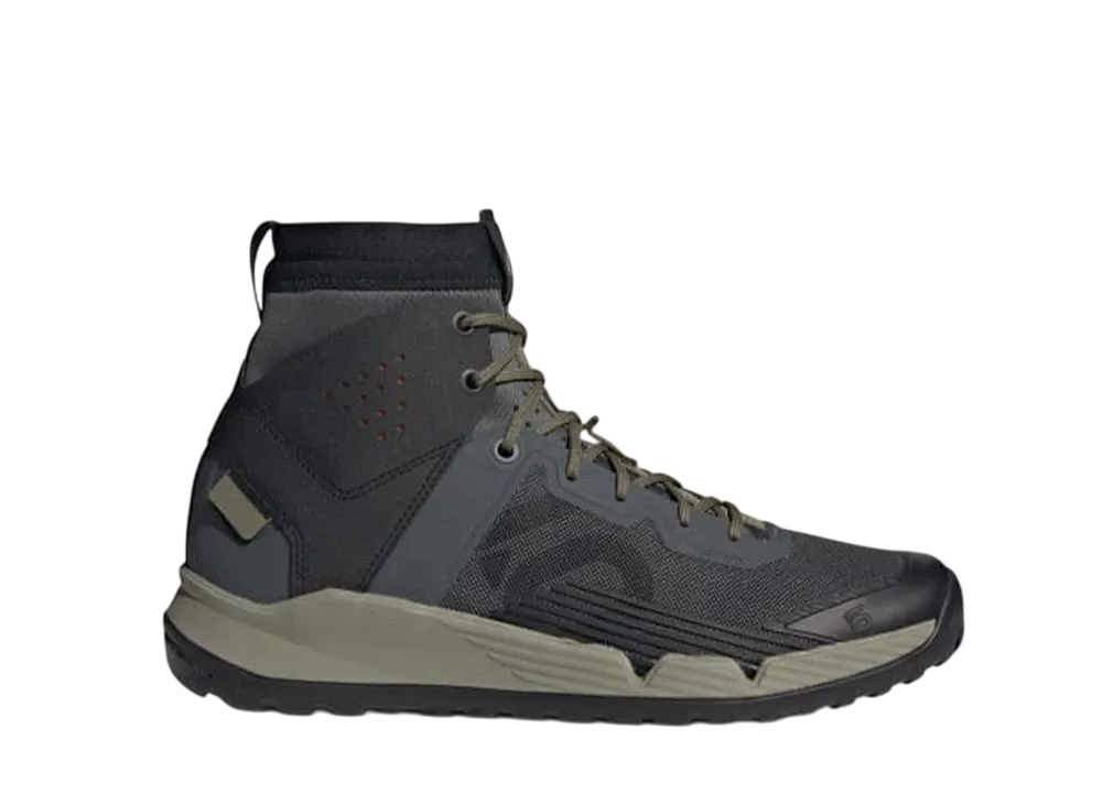 アディダス 510 トレイルクロス ミッド プロ マウンテンバイク "グレーシックス/コアブラック/オリーブストレータ"