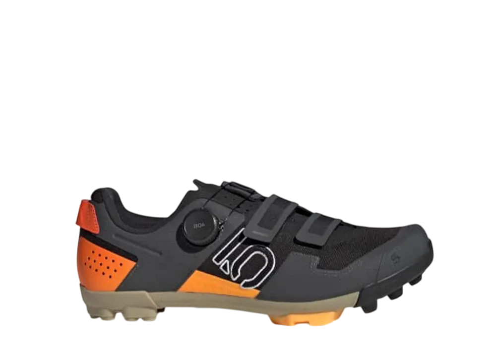 アディダス 510 ケストレル ボア "コアブラック/クラウドホワイト/インパクトオレンジ"