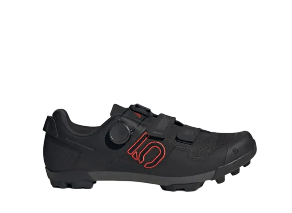 アディダス 510 ケストレル ボア "コアブラック/グレーシックス/グレーフォー"