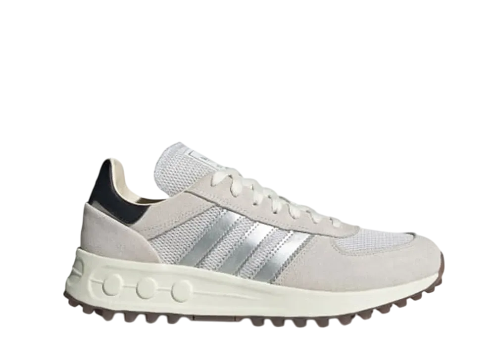 アディダスオリジナルス LA トレーナー ラックス "クリスタルホワイト/シルバーメタリック/コアブラック"