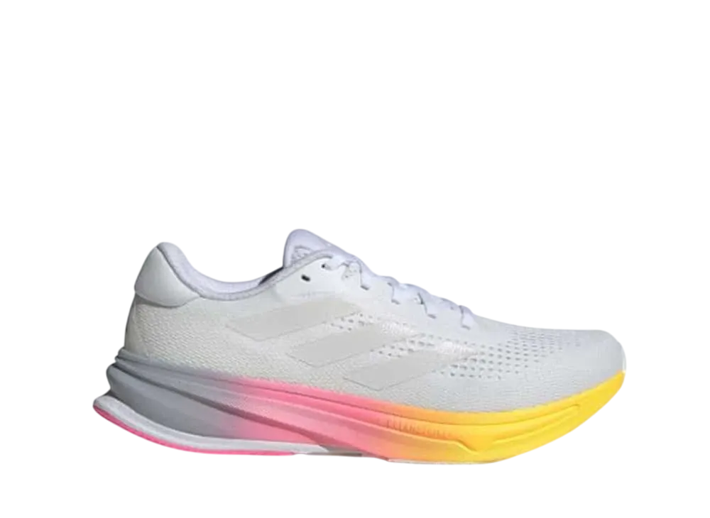 アディダス スーパーノヴァ ライズ "クラウドホワイト/クリスタルホワイト/ルシッドピンク"