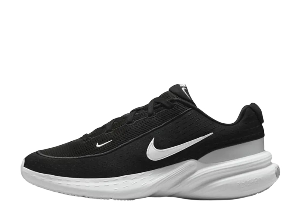 ナイキ アップリフト SC "ブラック/ホワイト"