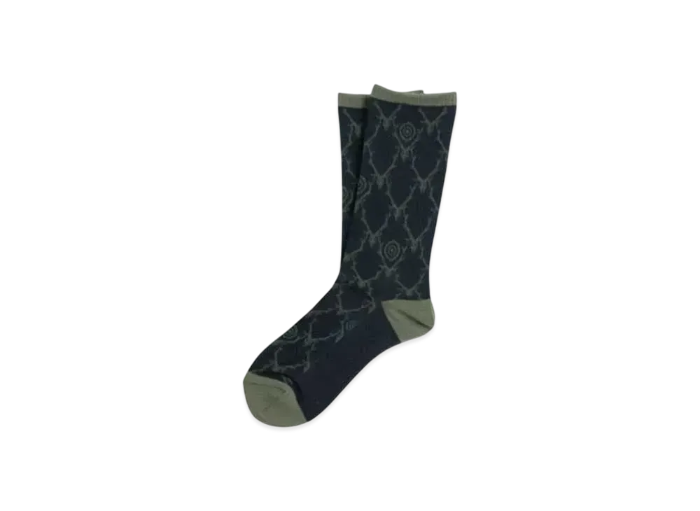 SOUTH2 WEST8 Skull & Target Socks "Black" PU435