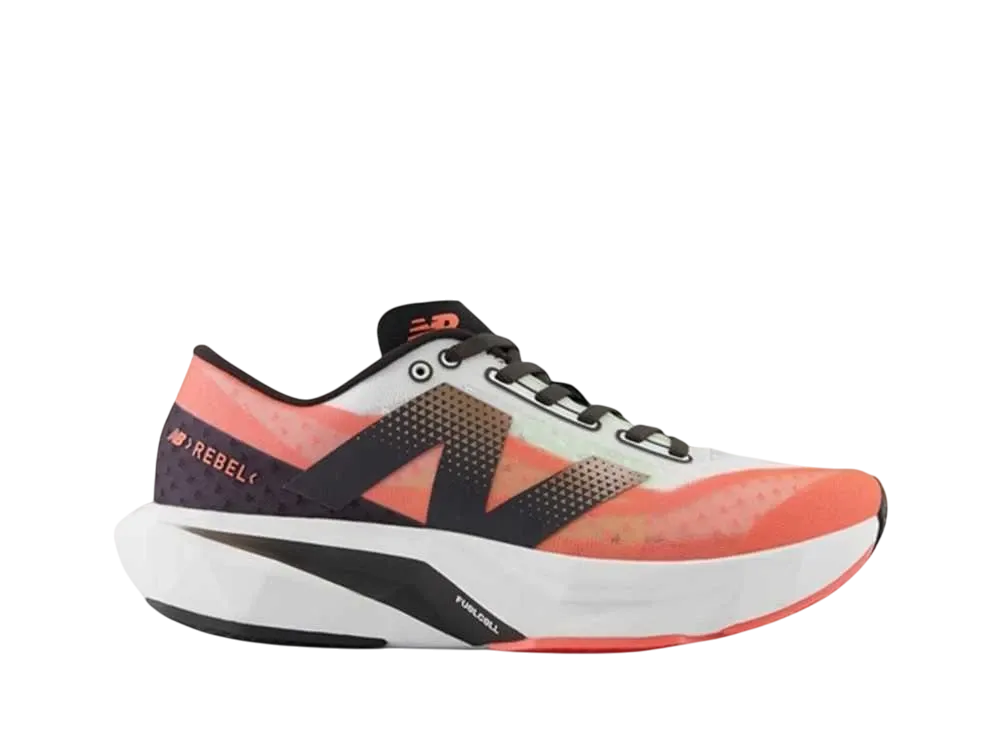 ニューバランス ウィメンズ フューエルセル レベルV4 "ホワイト/レッド"