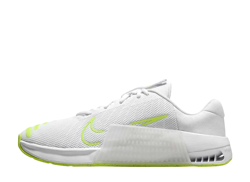 ナイキ メトコン9 "ホワイト/ホワイト/ボルト"