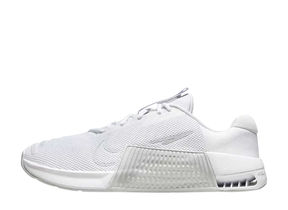 ナイキ メトコン9 "ホワイト/ホワイト/ピュアプラチナム/ピュアプラチナム"