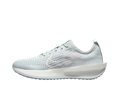 Nike Women's Interact Run "Light Smoke Grey/Psychic Blue/Summit White/Echo Pink"