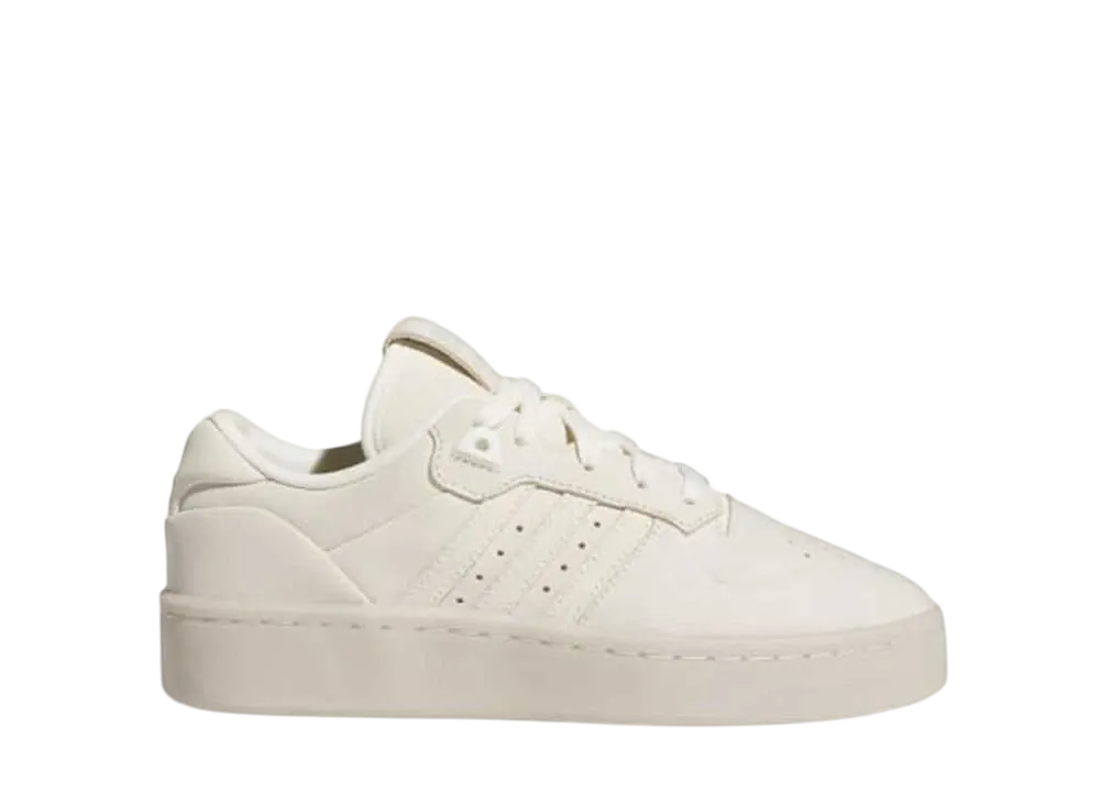 アディダスオリジナルス ウィメンズ ライバルリー ラックス ロー "クリームホワイト/アルミナ"