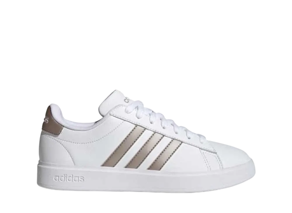 アディダス ウィメンズ グランドコート "クラウドホワイト/プラチナメタリック"