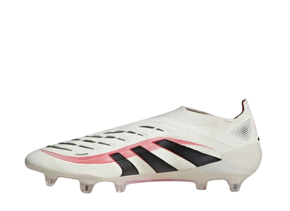 アディダス プレデター エリート ファームグラウンド スパイク "オフホワイト/コアブラック/ピュアルビー"