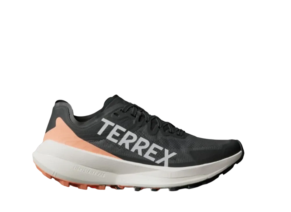 アディダス ウィメンズ テレックス アグラヴィック スピード トレイルランニング "コアブラック/グレーワン/アンバーティント"