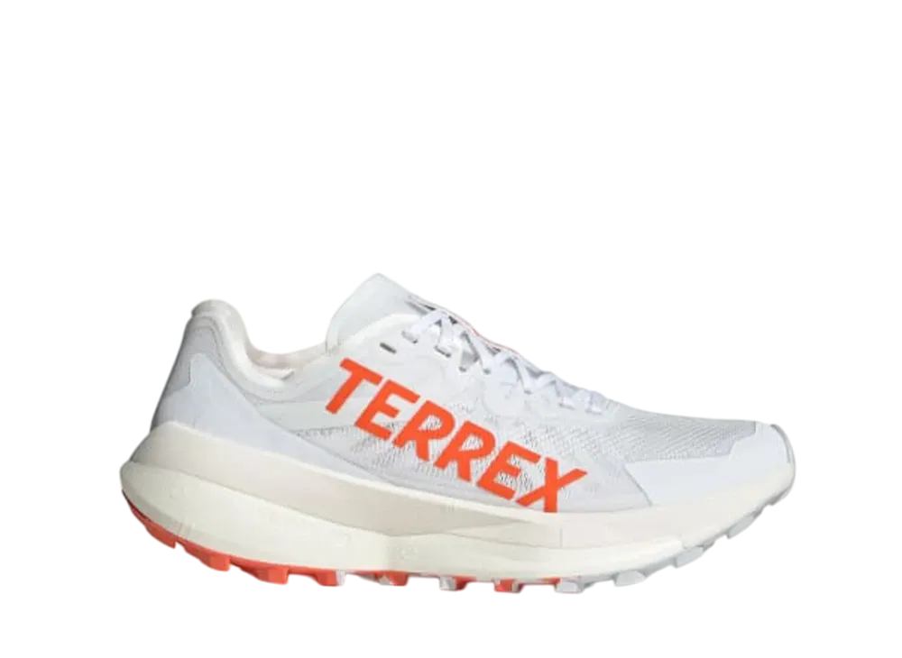 アディダス ウィメンズ テレックス アグラヴィック スピード トレイルランニング "クラウドホワイト/インパクトオレンジ/ダッシュグレー"