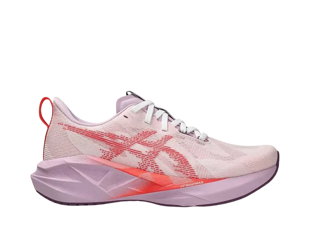アシックス ウィメンズ ノバブラスト5 ワイド "ホワイト/コーラルリーフ"