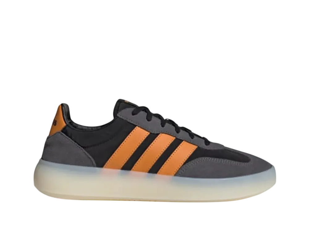 アディダス Barreda Decode "コアブラック/フォーカスオレンジ/グレーファイブ"