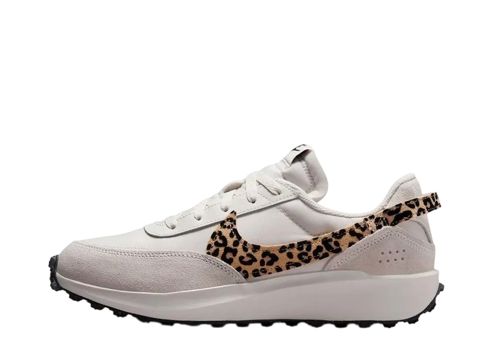 ナイキ ウィメンズ ワッフル デビュー "ファントム/セサミ/サミットホワイト"