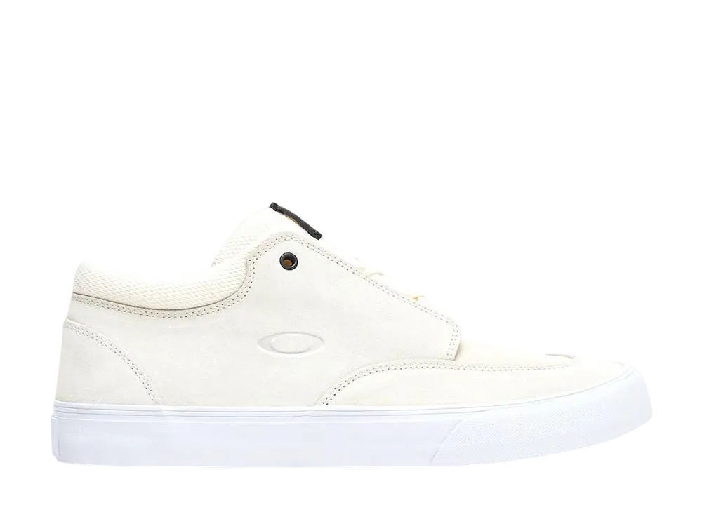 オークリー バンクス ロー "アークティックホワイト"