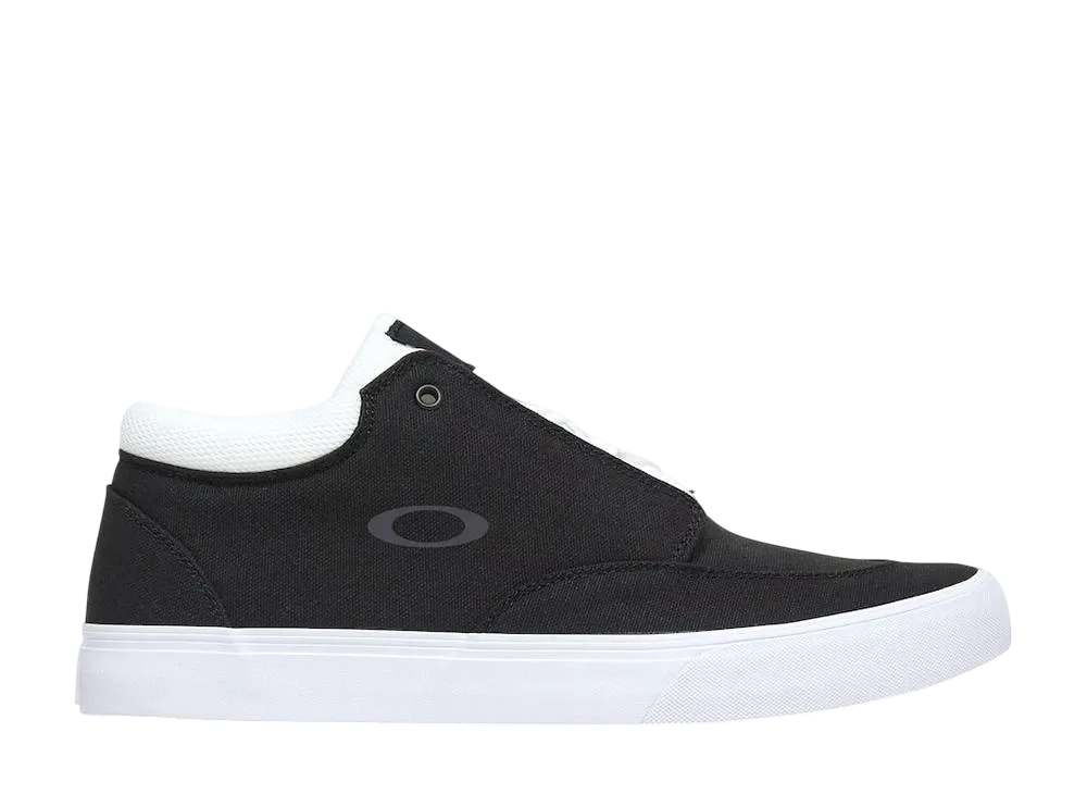 オークリー バンクス ロー キャンバス "ブラック/ホワイト"