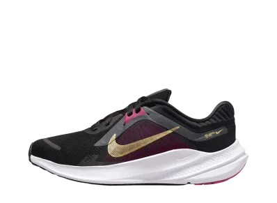 ナイキ ウィメンズ クエスト5 "ブラック/ダークスモークグレー/ファイヤーベリー/メタリックゴールド"