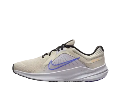 ナイキ ウィメンズ クエスト5 "ライトオールウッドブラウン/ホワイト/ベアリーグレープ/サイキックパープル"