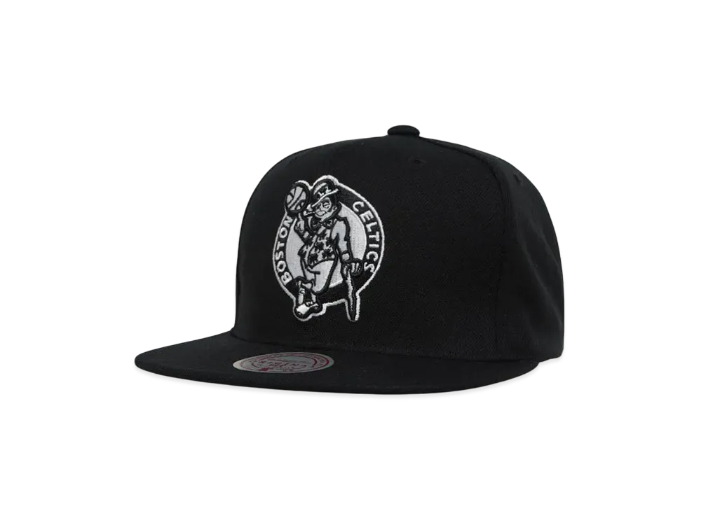 Mitchell&Ness NBA EVERGREEN BLACK WHITE SNAPBACK CELTICS "BLACK"