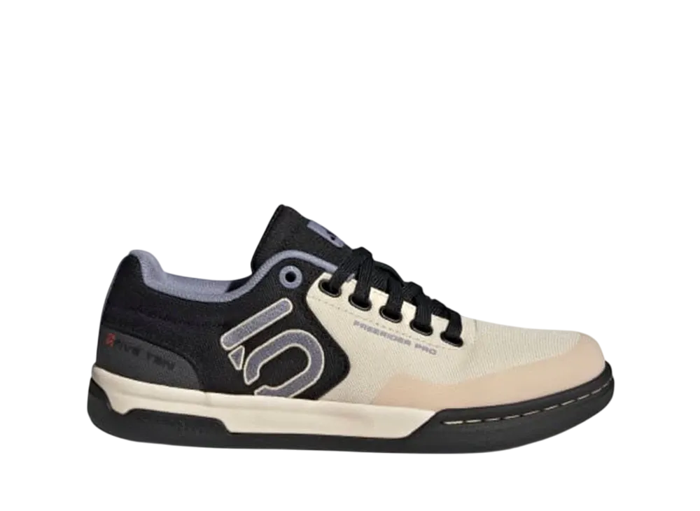 アディダス ウィメンズ 510 フリーライダー プロ キャンバス マウンテンバイク "サンドストレータ/シルバーバイオレット/コアブラック"