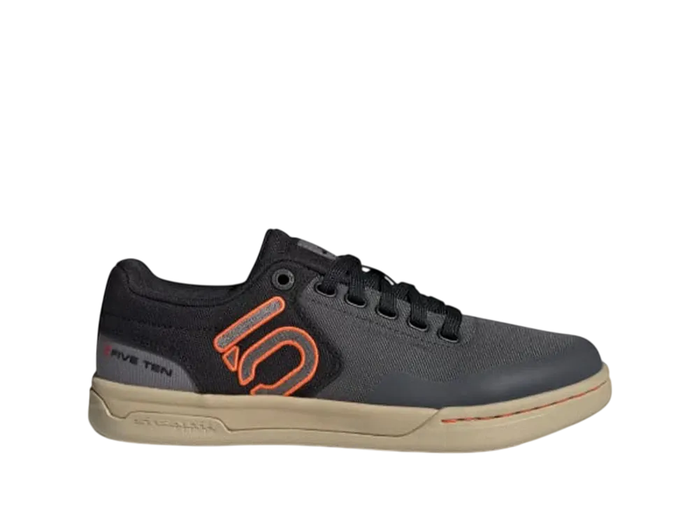 アディダス ウィメンズ 510 フリーライダー プロ キャンバス マウンテンバイク "グレーシックス/グレーフォー/インパクトオレンジ"