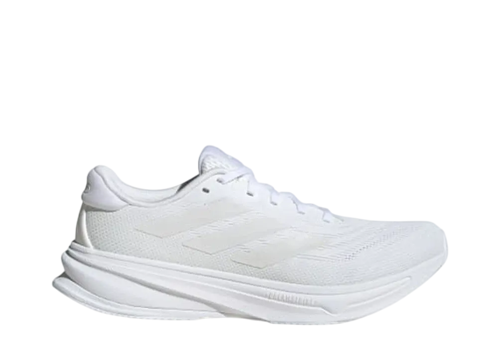 アディダス スーパーノヴァ ライズ2 ランニング "クラウドホワイト/ゼロメタリック/クリスタルホワイト"