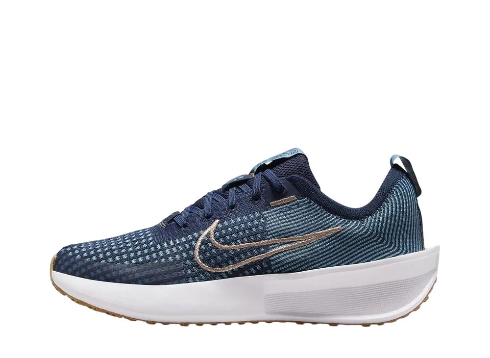 ナイキ ウィメンズ インタラクトラン "カレッジネイビー/セルリアン/ホワイト/メタリックレッドブロンズ"