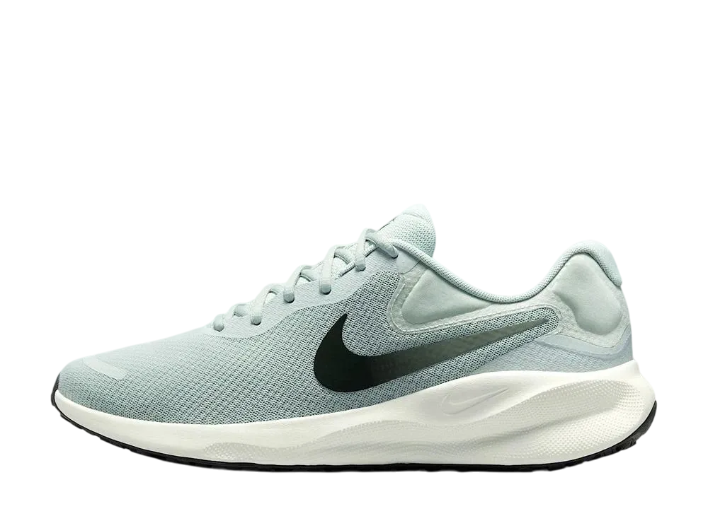 ナイキ レボリューション7 "ライトシルバー/ライトアーミー/ペールアイボリー/セコイア"