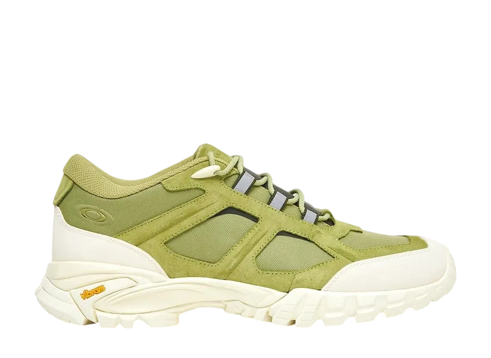 オークリー シエラ テレイン "ファーン"