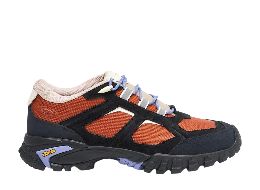 【OAKLEY】送料/関税込み シエラテレイン ジンジャーブラック OAKLEY スニーカー 「OAKLEY」SIERRA TERRAIN メンズ : ZOZOTOWN