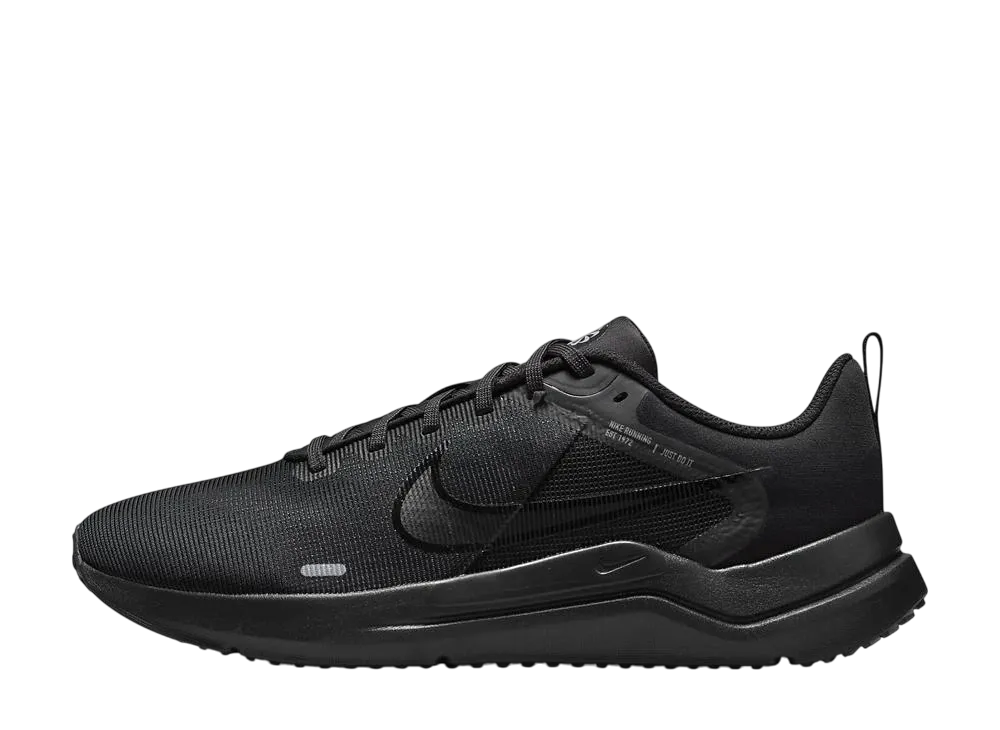 ナイキ ダウンシフター12 "ブラック/パーティクルグレー/ダークスモークグレー"