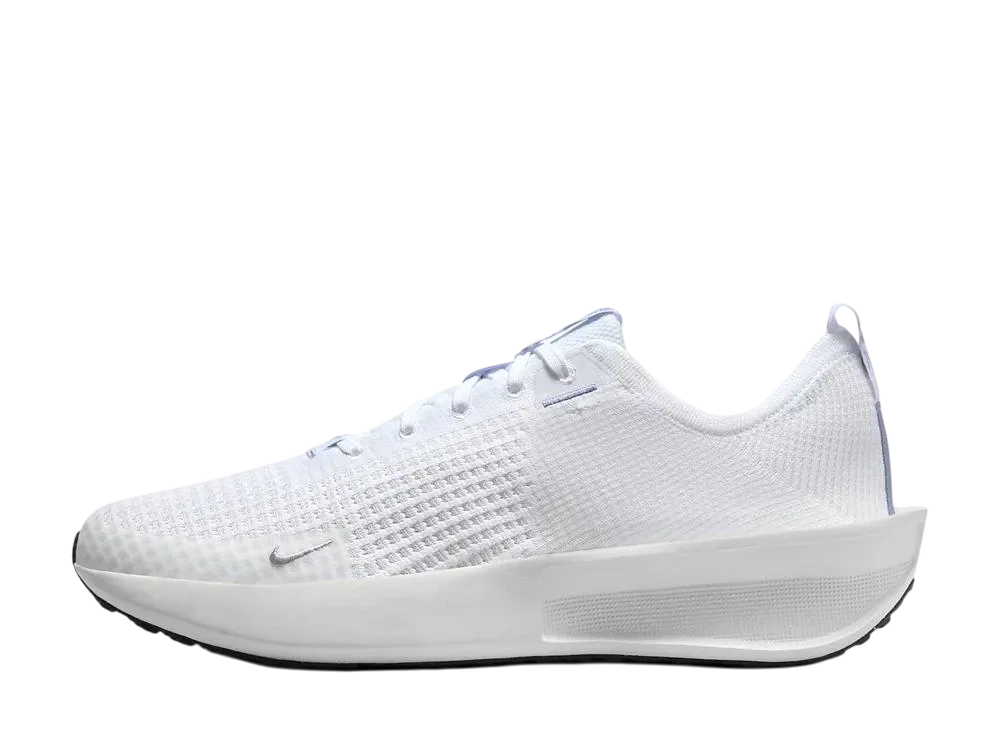 ナイキ インタラクトラン SE "ホワイト/フォトンダスト/ブラック/メタリックシルバー"