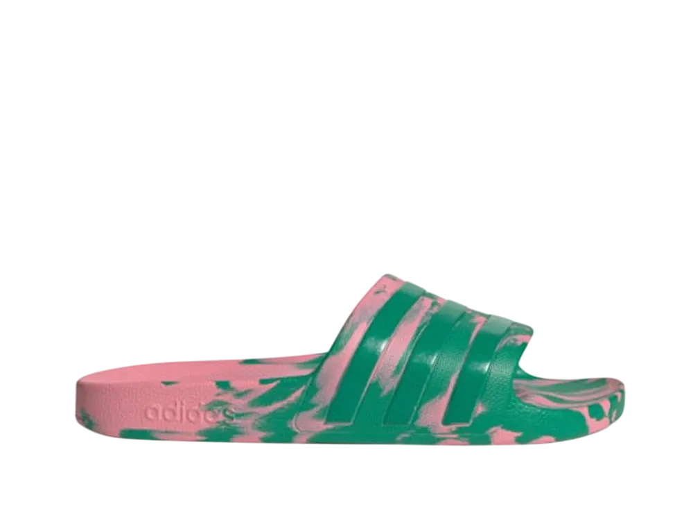 アディダス アディレッタ アクア スライド "ブリスピンク/コートグリーン"