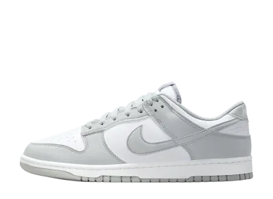 ナイキ ダンク ロー レトロ "ホワイト/ホワイト/ライトスモークグレー"